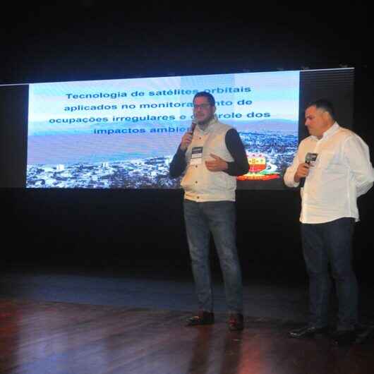 Fórum de Cidades Digitais reúne mais de 270 representantes de 21 municípios em Caraguatatuba