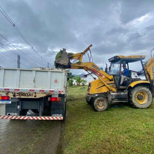 ‘Bairro a Bairro’ recolhe 65 toneladas das vias públicas e chega a novos locais na próxima semana em Caraguatatuba