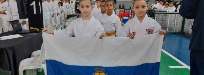 Caraguatatuba conquista 23 medalhas na Copa Caçapava de Karatê