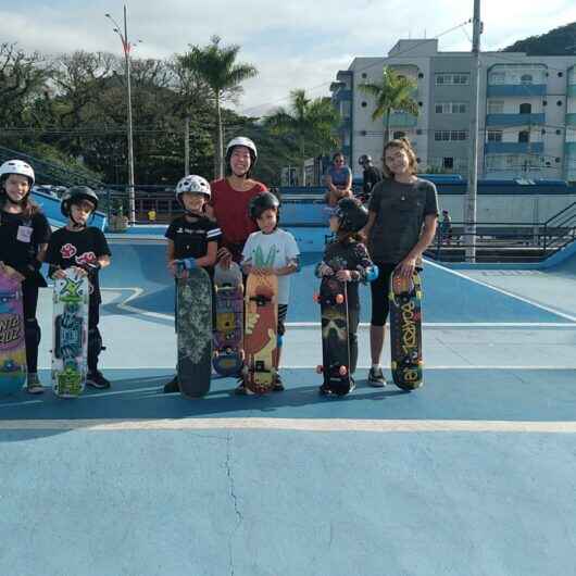 Prefeitura de Caraguatatuba adquire novos skates para iniciantes da modalidade