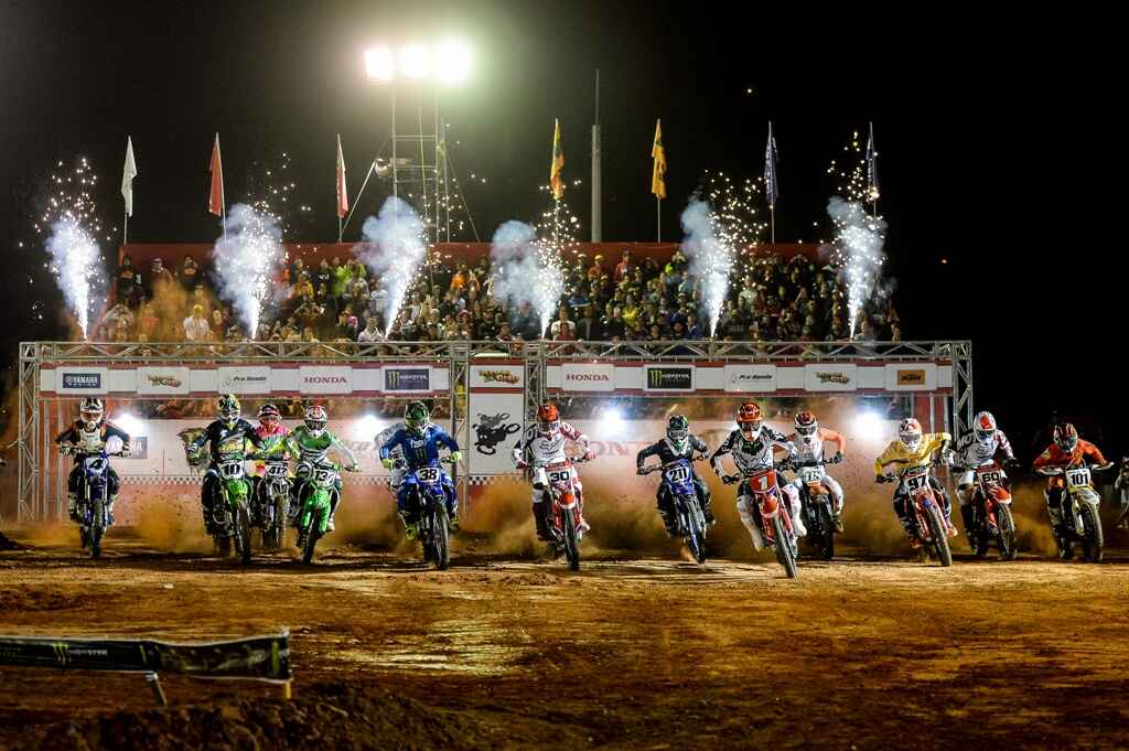MOTOCROSS ACTION RELATÓRIO DO MEIO DA SEMANA - Revista Motocross