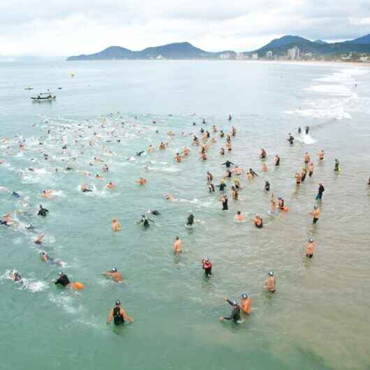 Mais de 1,2 mil atletas participam das provas do Circuito Mares na Cocanha em Caraguatatuba