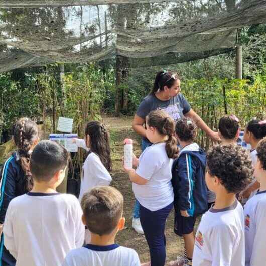 Semana do Meio Ambiente começa com visita ao Viveiro Municipal, plantio e premiações