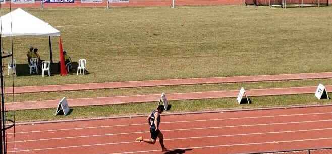 #PraCegoVer: Atleta de Caraguatatuba corre durante prova em São Paulo (Foto: Reprodução/PMC)