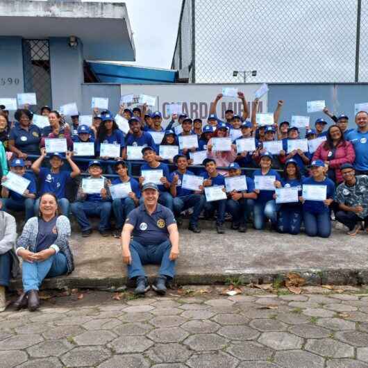 4ª turma da Guarda Mirim participa de Prêmios Rotários de Liderança Juvenil