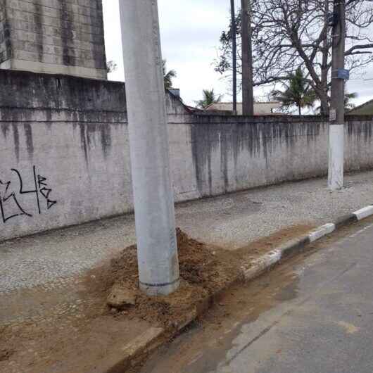 Prefeitura de Caraguatatuba notifica EDP Bandeirante por falhas na instalação de postes