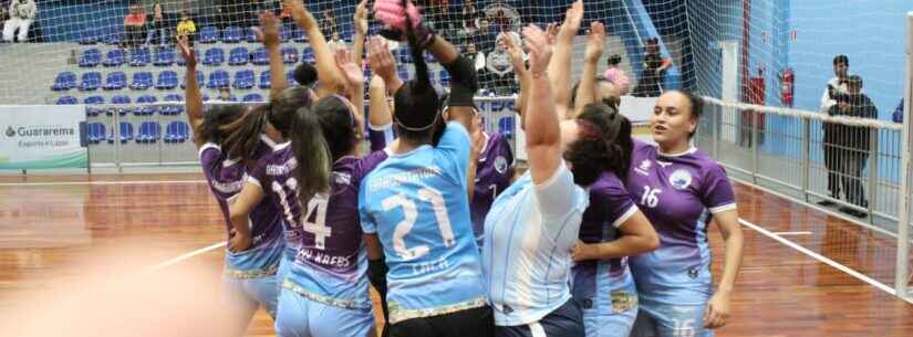 Equipe de futsal feminino de Caraguatatuba é campeã invicta da Copa Regional de Guararema