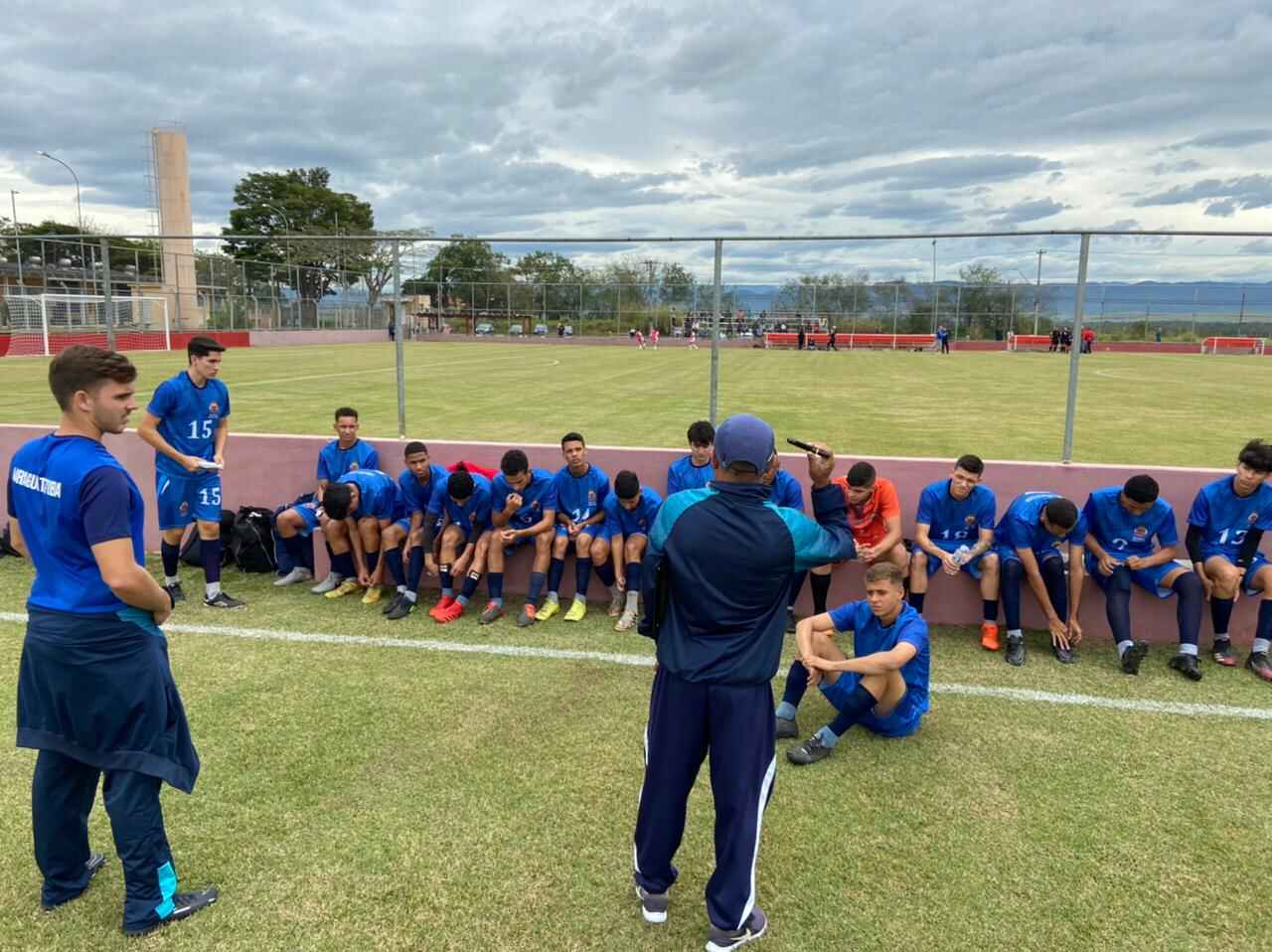 Caraguatatuba estreia no futsal feminino e futebol masculino, nesta semana, nos Jogos Regionais