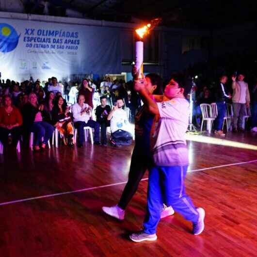Abertura da XX Olimpíadas Especiais das APAEs celebra amizade e espírito esportivo em Caraguatatuba