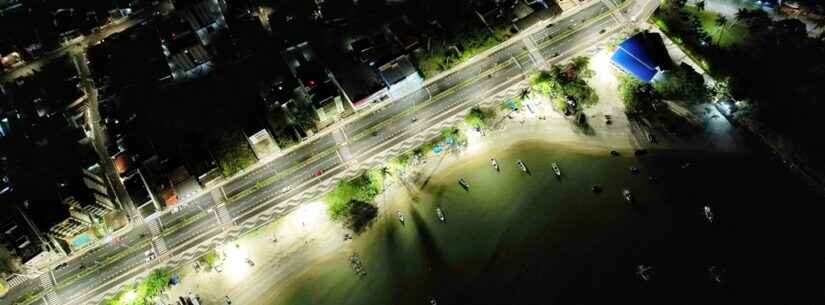 Prefeitura de Caraguatatuba acende as luzes da Orla da Praia no Camaroeiro