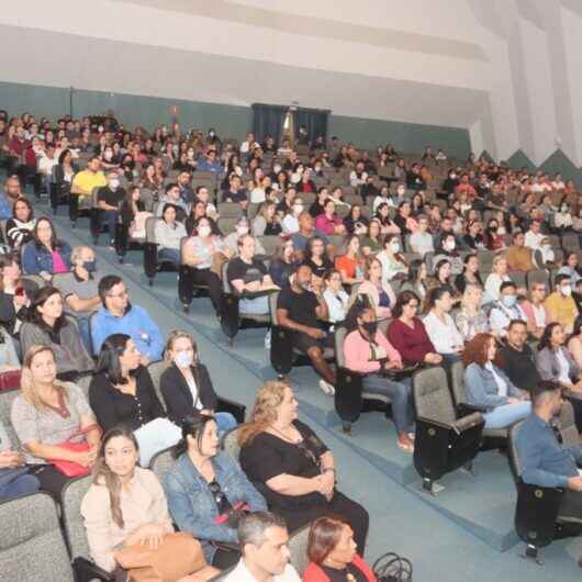 Prefeitura de Caraguatatuba retoma integração de novos servidores com mais de 460 recém-admitidos