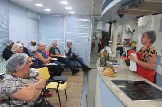 Famílias do Residencial Getuba aprovam cursos oferecidos pela Prefeitura e Sesi para geração de renda Famílias do Residencial Getuba aprovam cursos oferecidos pela Prefeitura e Sesi para geração de renda