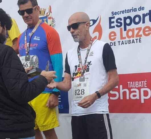 1Corredor de Caraguatatuba conquista medalha na 1ª Meia Maratona de Taubaté