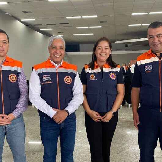 Equipe da Defesa Civil de Caraguatatuba participa de encontro com comando do Estado em Taubaté