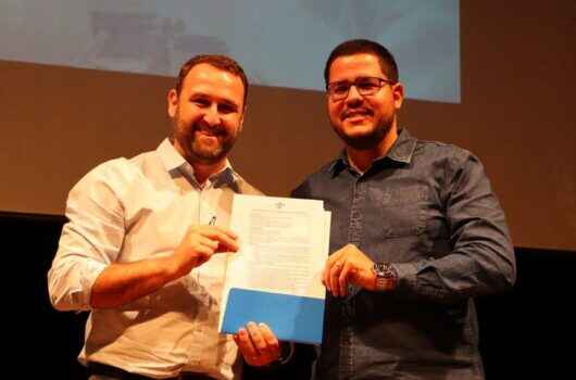 Prefeito Aguilar Junior lança 5º Caraguatatuba Empreendedora com foco no turismo e destaca importância da participação do trade Prefeito Aguilar Junior lança 5º Caraguatatuba Empreendedora com foco no turismo e destaca importância da participação do trade