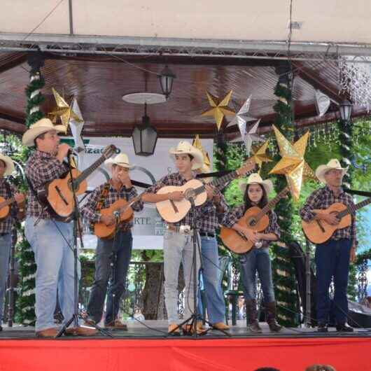 Orquestra de Viola Caipira Estrela de Ouro se apresenta na Praça Cândido Mota nesta sexta-feira