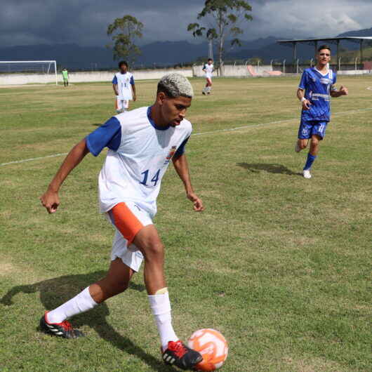 Jogos Regionais: Caraguatatuba empata no Futebol e estreia no Handebol Feminino e Bocha