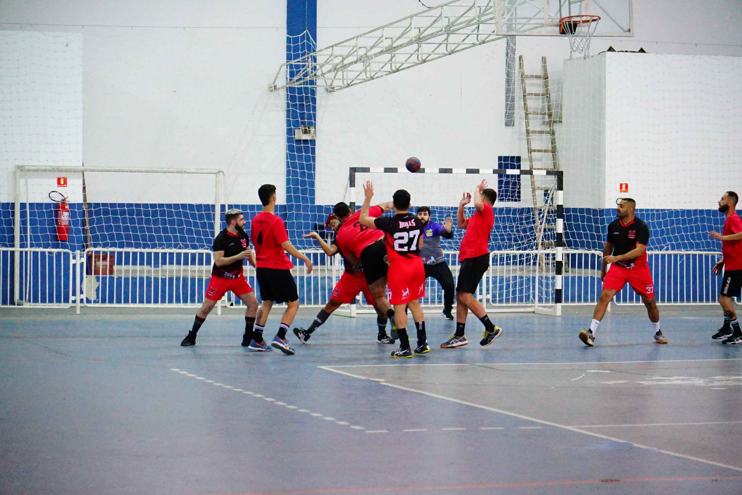 Handebol Masculino de Caraguatatuba vence amistoso preparatório para Jogos Regionais