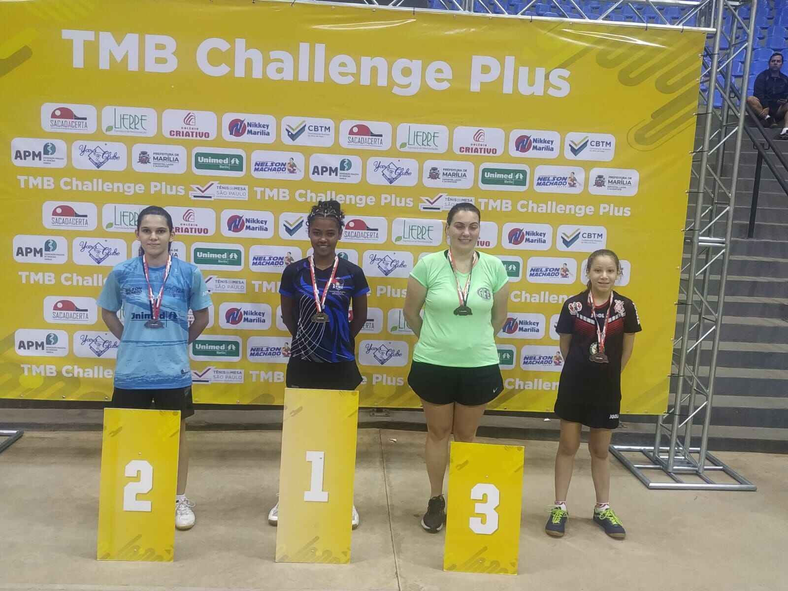 Caraguatatuba conquista pódios em etapa nacional de campeonato de tênis de mesa