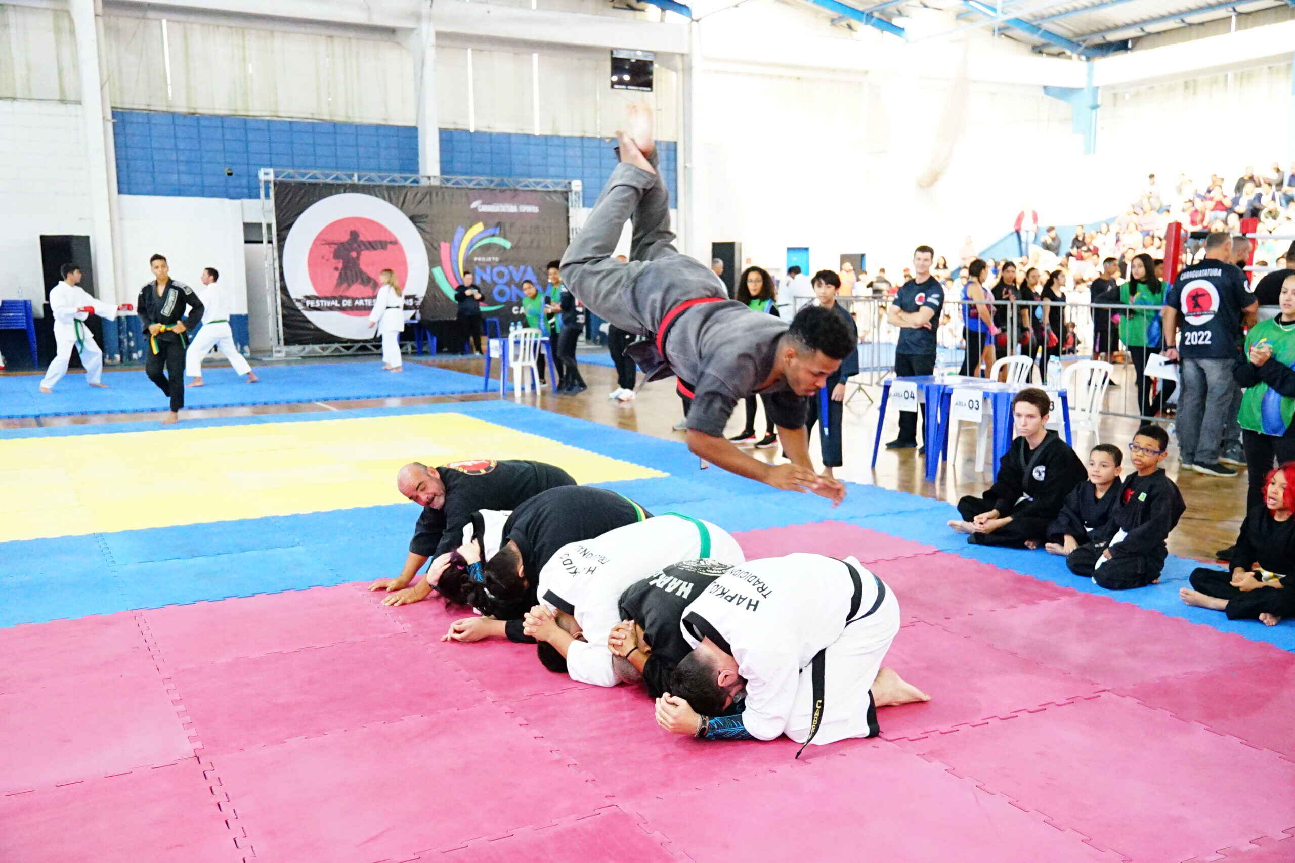 Festival de Artes Marciais reúne cerca de 4 mil pessoas no Cemug em Caraguatatuba