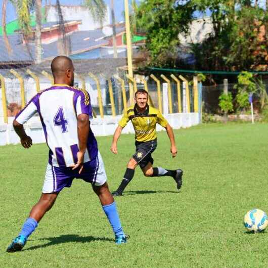 Caraguatatuba define grupos do Campeonato de Futebol Master 40 anos