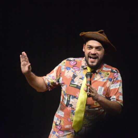 Teatro Mario Covas recebe Matheus Ceará em ‘Vocês Pedem, Eu Conto!’