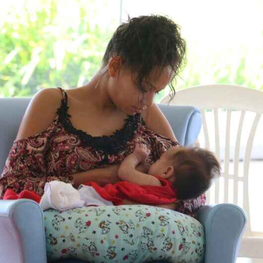 Caraguatatuba promove, neste sábado, ‘Hora do Mamaço’ para incentivar o aleitamento materno e a rede de apoio
