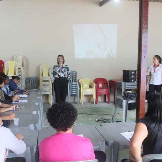 Moradores do Residencial Getuba participam de curso sobre educação ambiental