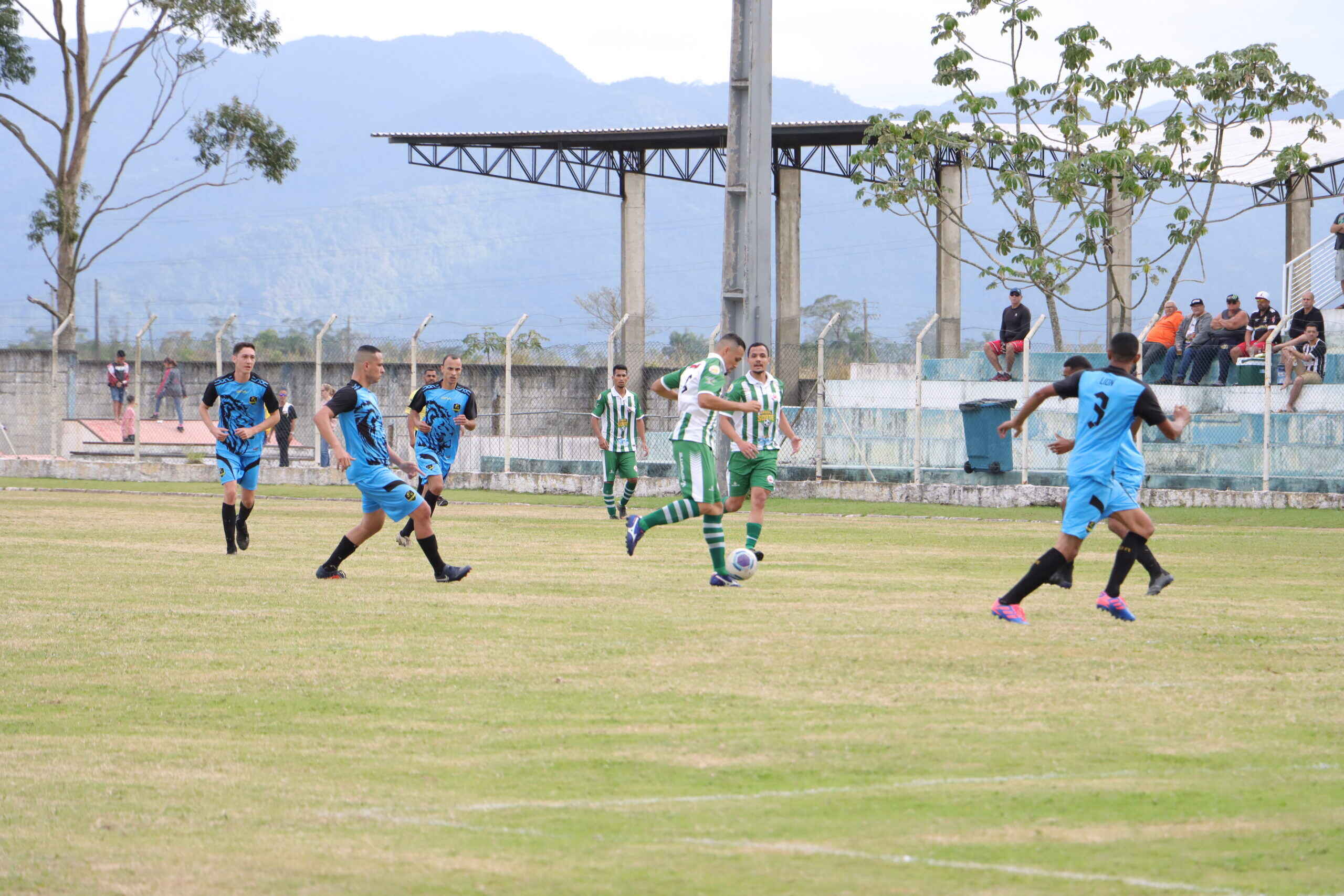 Torneio de Aniversário de Futebol de Campo: Equipes conquistam últimas  vagas das Oitavas de Final – Prefeitura de Caraguatatuba