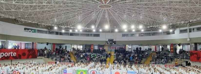 Caraguatatuba conquista sete medalhas no Grand Prix de Karatê Kyokushin em São Paulo