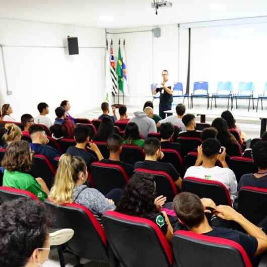 Setembro Azul: Sepedi, Escola Bilíngue e IFSP Caraguatatuba promovem Roda de Conversa “Dialogando com Surdos”