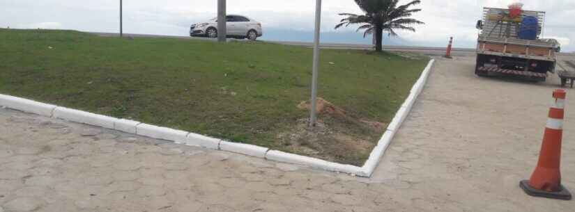 Prefeitura de Caraguatatuba pavimenta trevo de acesso à rua da UPA, no Massaguaçu