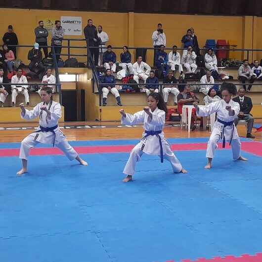 Karatê de Caraguatatuba conquista quatro medalhas nos Jogos Regionais