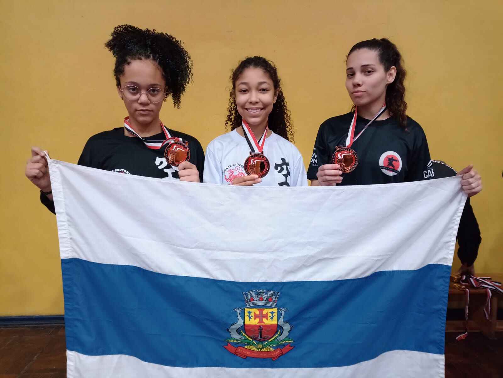 Karatê de Caraguatatuba conquista quatro medalhas nos Jogos Regionais