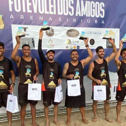 Dupla de Caraguatatuba vence Circuito Praia Siriúba de Futevôlei