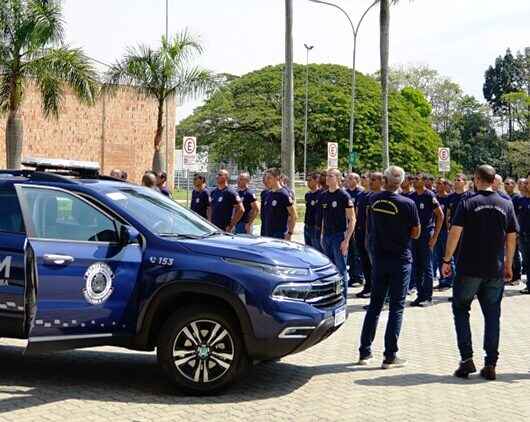 Prefeito de Caraguatatuba anuncia investimento em segurança com GCM, câmeras de monitoramento e Operação Verão