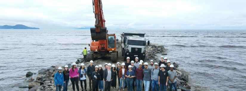 Prefeitura recebe alunos de Engenharia Civil do IFSP em visita técnica na obra do Enrocamento do Rio Juqueriquerê