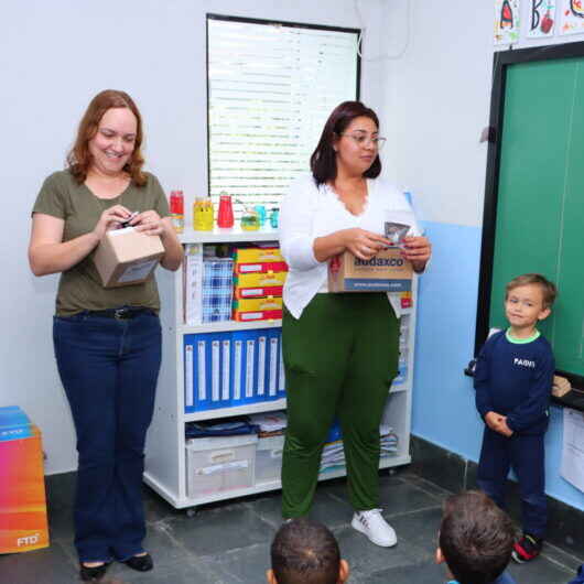 ‘Reciclagem’ é tema de palestra em instituição educacional de Caraguatatuba