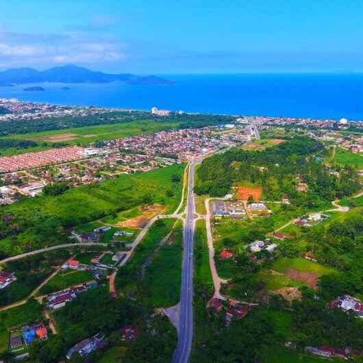 Prefeitura de Caraguatatuba intensifica ações do programa ‘Obras Regulares’