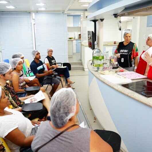 Prefeitura de Caraguatatuba e Sesi realizam evento de encerramento de projeto social