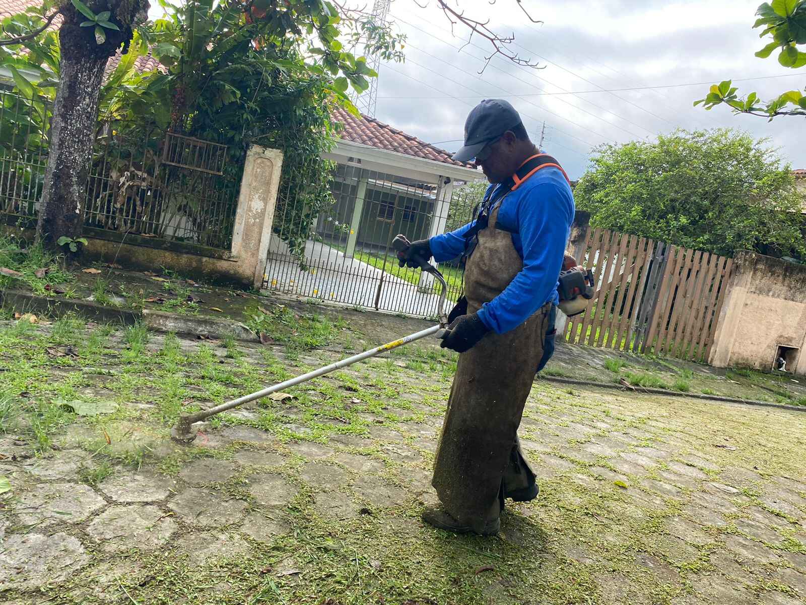 Região Sul de Caraguatatuba recebe ações de limpeza e reparos de 11 equipes diferentes nesta terça-feira