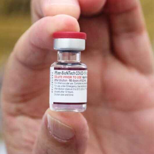 Caraguatatuba inicia vacinação contra Covid-19 para crianças de seis meses a menores de três anos com comorbidades