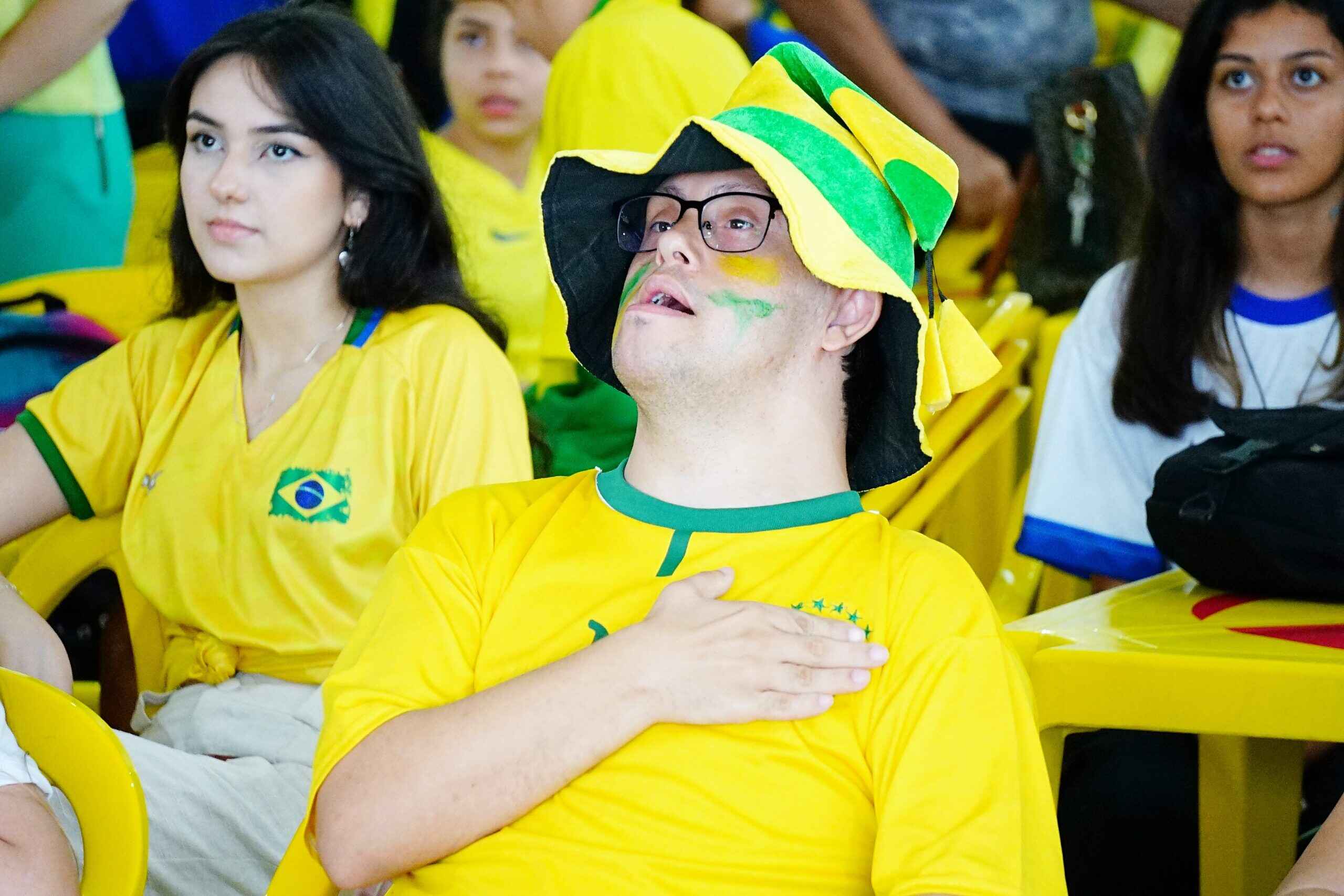 “Arena Caraguá em Copa” é novamente sucesso no 2º jogo do Brasil