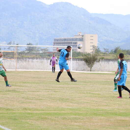 1ª e 2ª Divisões do Futebol Amador de Caraguatatuba chegam nas semifinais