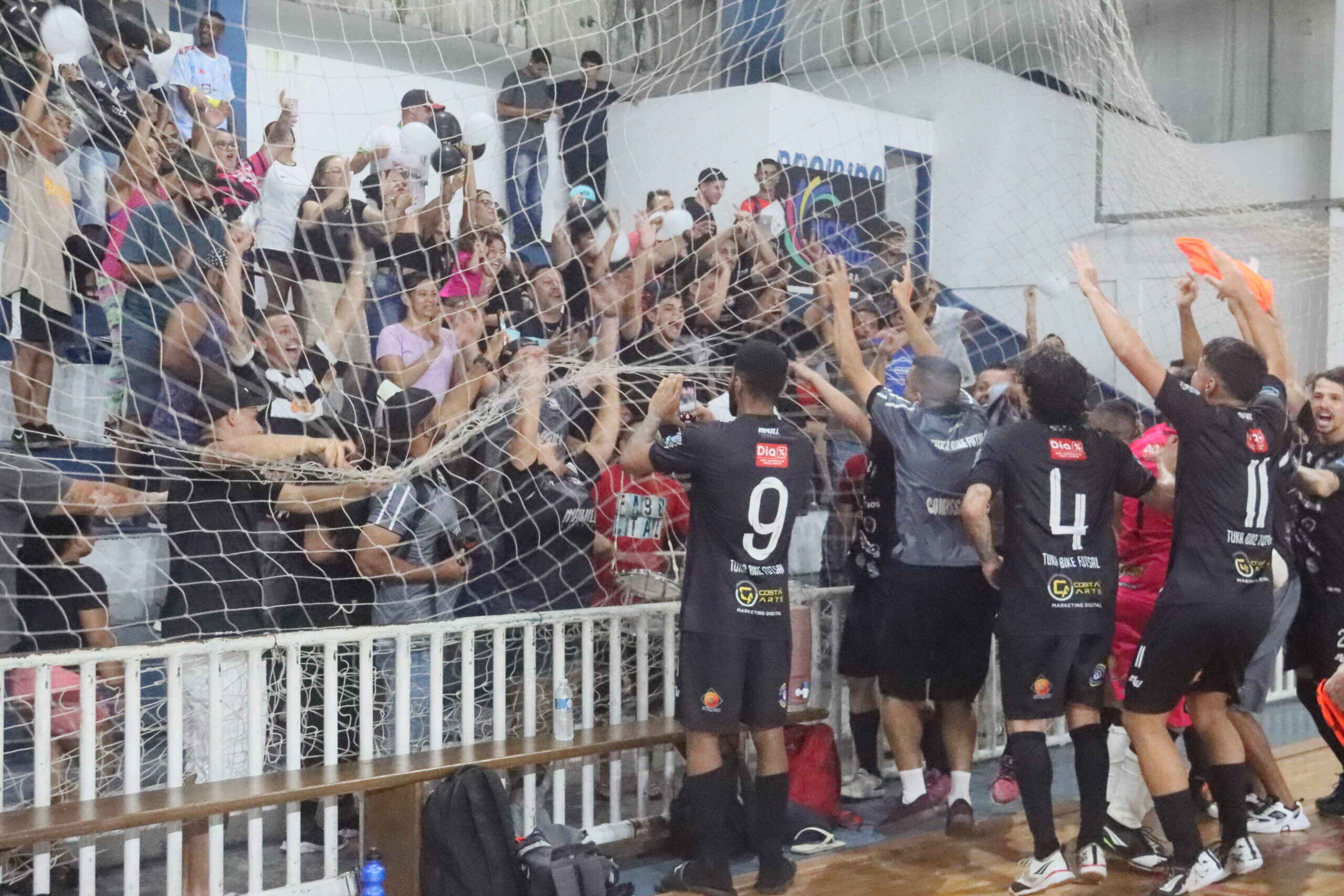 Borussia e Tuka Bike conquistam título das Séries Prata e Ouro do Campeonato de Futsal de Caraguatatuba