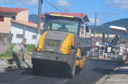 Prefeito de Caraguatatuba anuncia pacote de pavimentações e destaca entrega de unidades escolares