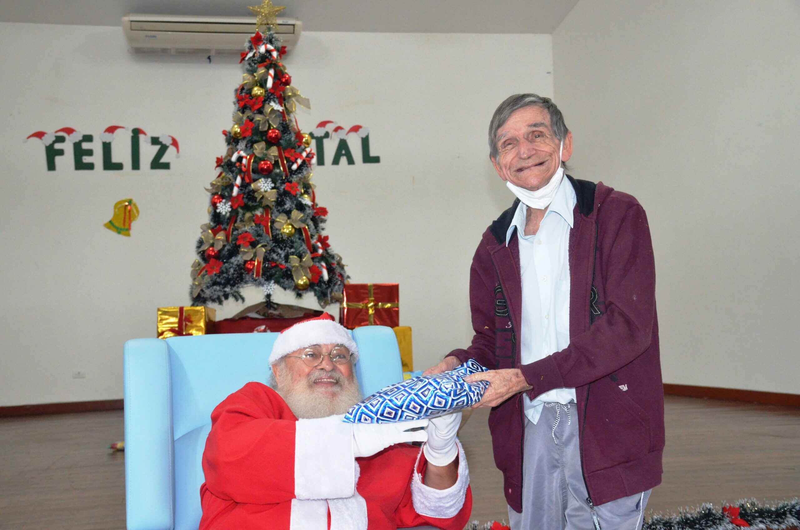 Ciapi comemora Natal Solidário e aniversariantes do mês – Prefeitura de  Caraguatatuba