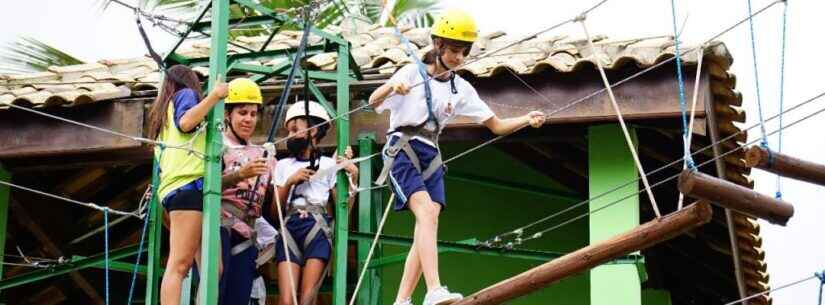 Alunos de Escola Municipal do Porto Novo têm tarde de lazer no Espaço Aventura Alunos de Escola Municipal do Porto Novo têm tarde de lazer no Espaço Aventura