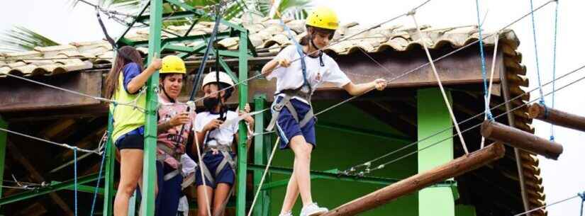 Alunos de Escola Municipal do Porto Novo têm tarde de lazer no Espaço Aventura