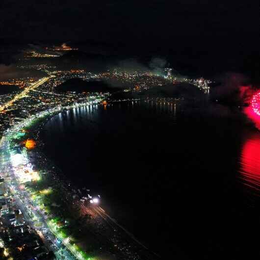 Virada do Ano em Caraguatatuba será comemorada em cinco locais com 4 toneladas de fogos sem estampido